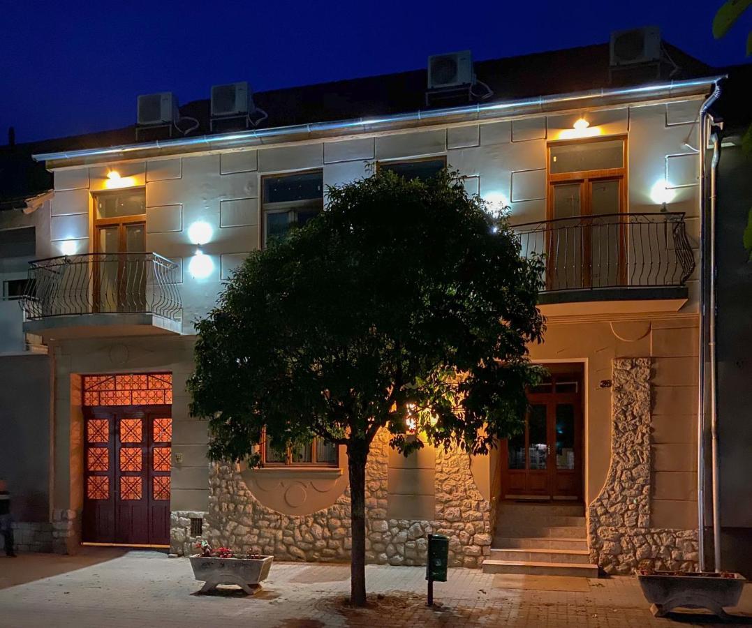 Holiday Apartmanhaz Гаркань Екстер'єр фото